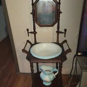 Vintage English Victorian Wash Stand With Pitcher And Basin